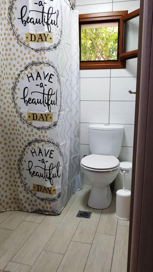 Fyllou Apartment アスプロヴァルタ エクステリア 写真